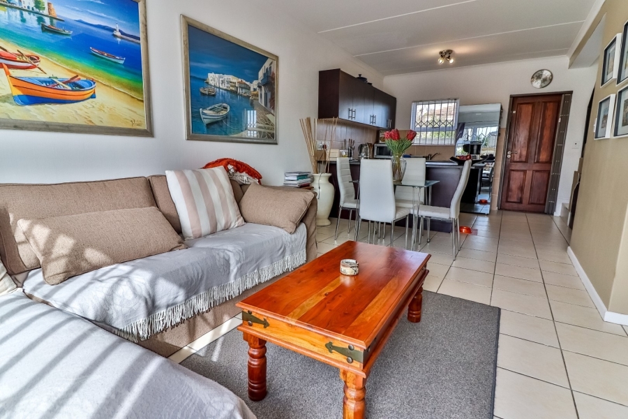 2 Bedroom Property for Sale in Parklands Western Cape